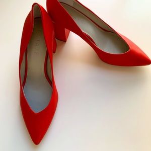 1STATE size 11 Red pumps